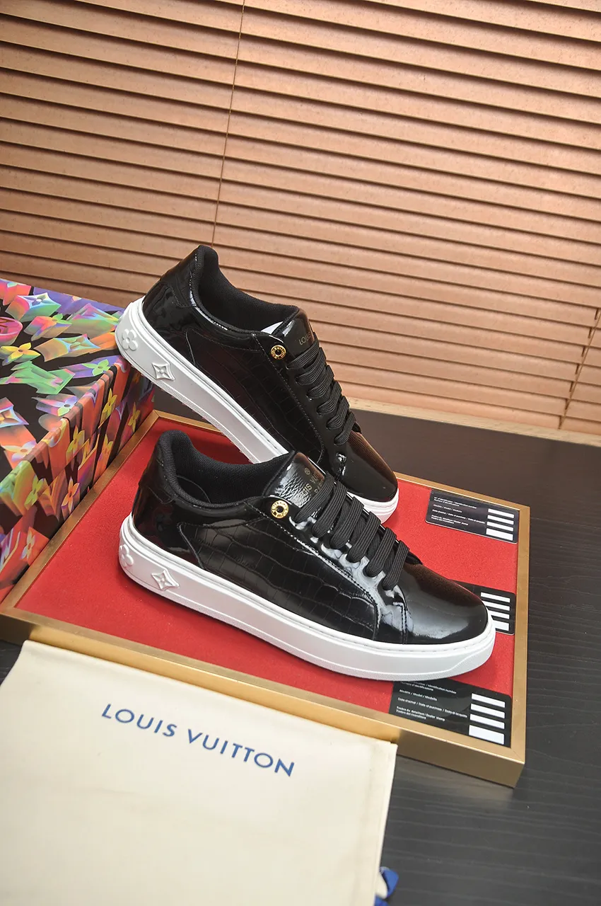 Men's shoes 💰540💶[LOUIS VUITTON] Original order price (water-dyed cowhide lining) new model 🍀LV Louis Vuitton * - top version of LV classic trendy shoes! Made of imported original cowhide, water-dyed cowhide lining, and original wear-resistant rubber outsole! High quality products! Code number 38-45 (45 is custom-made and cannot be returned or exchanged)
